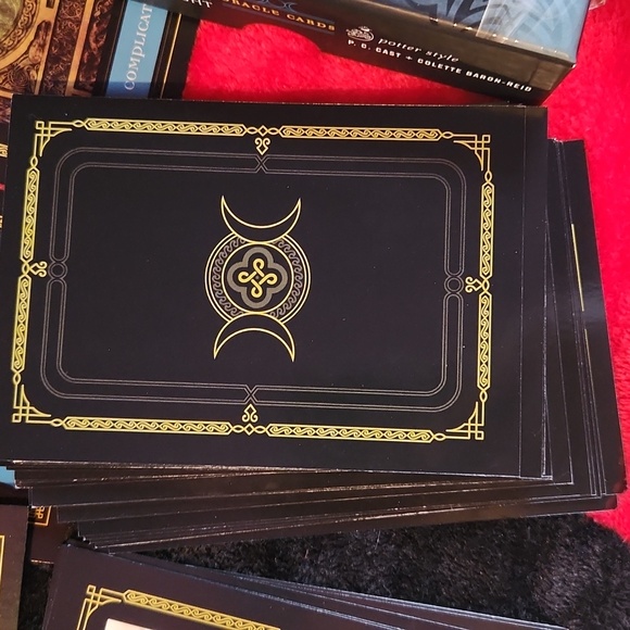 Wisdom of the House of Night Oracle Cards - Picture 6 of 13